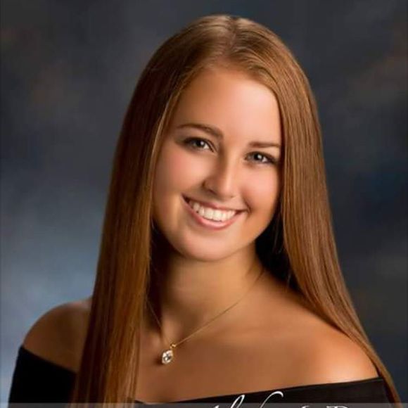 Meet your Posher, Lauren - Picture 1 of 1